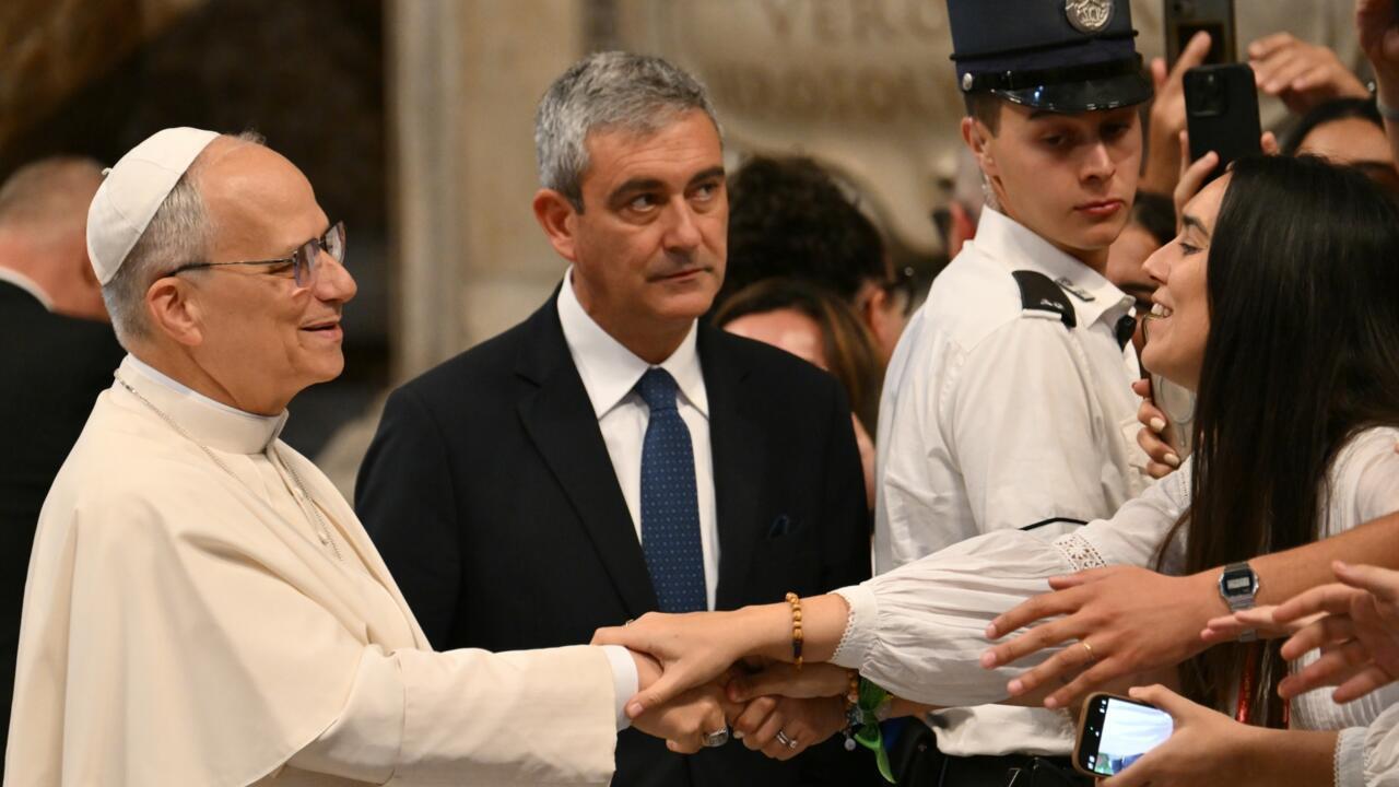 Le pape Léon XIV rencontre des fidèles au Vatican le 29 juillet 2025