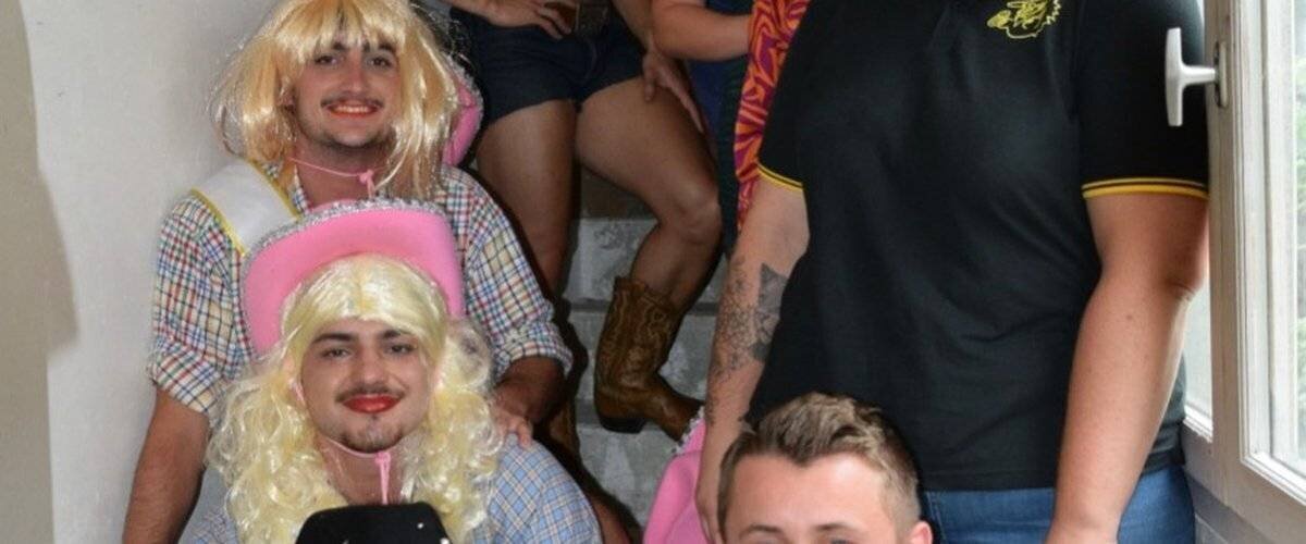 Fête locale d'Oursbelille avec parade et animations