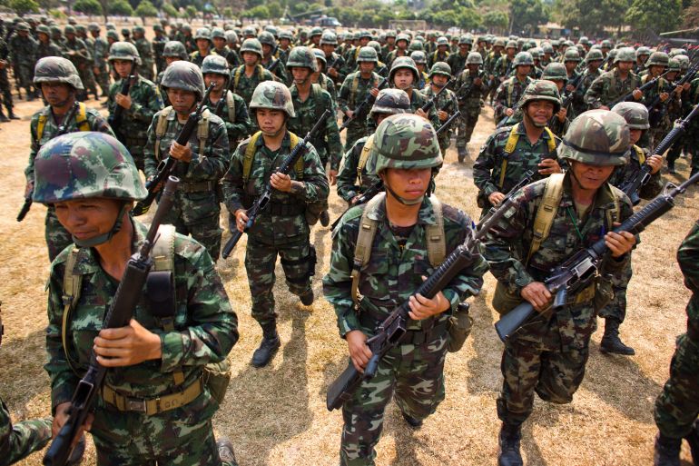 Troupes thaïlandaises en exercice militaire