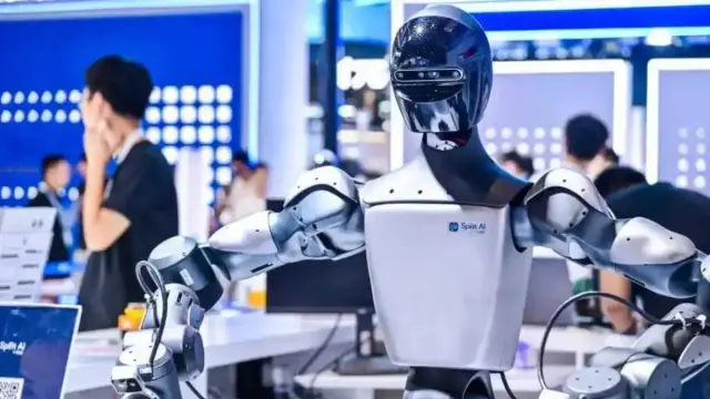 Robot humanoide