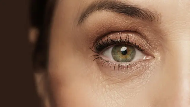 Un oeil maquillé