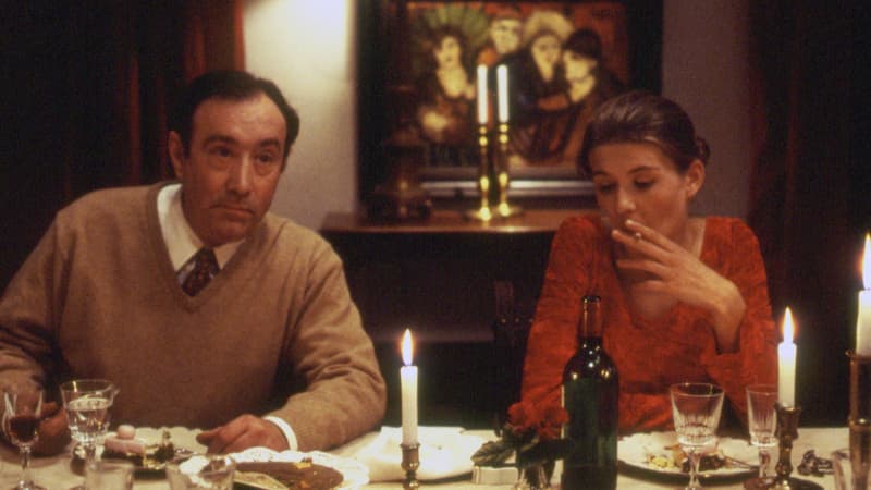 L'acteur Gérard Chaillou, aux côtés de Caroline Brunner, dans le court-métrage 'Alias', réalisé en 1998 par Marina De Van.