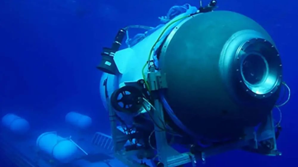 Lancement du submersible Titan.