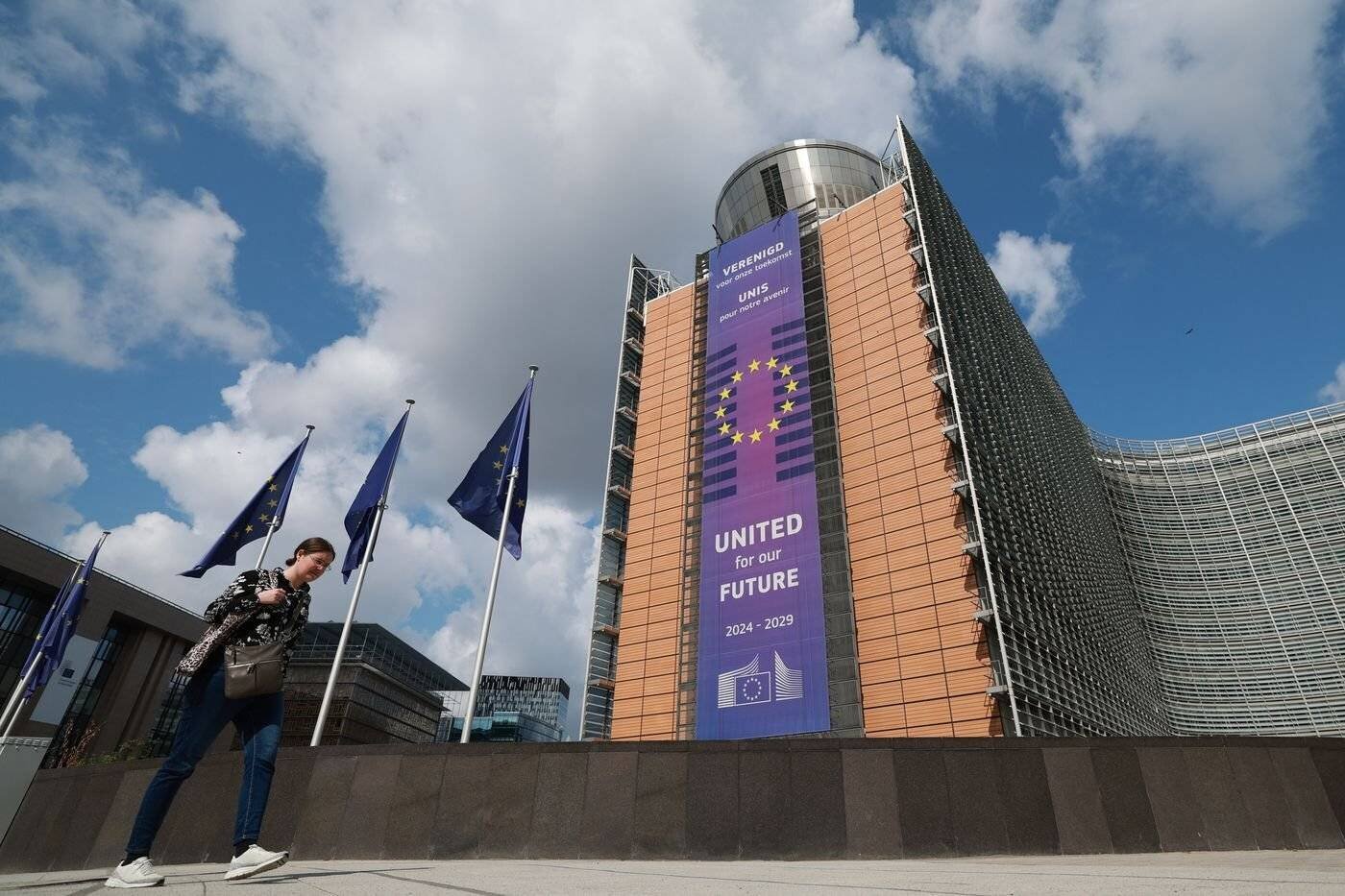 Symboles d'échanges commerciaux entre l'UE et les États-Unis