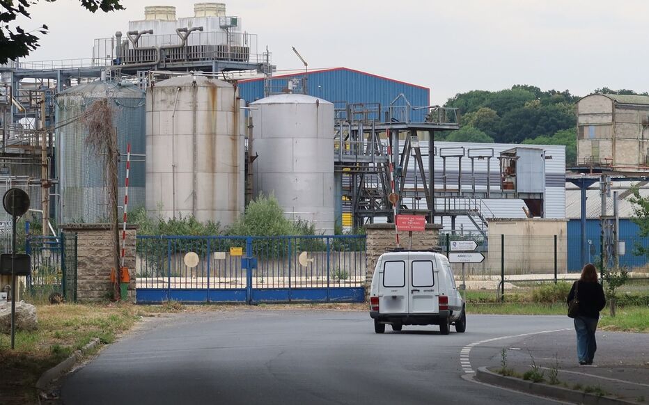 Villers-Saint-Paul (Oise), le 25 juin. Chemours a fermé son usine présente sur la plate-forme chimique depuis 2002, les commerçants des environs en ressentent déjà les conséquences.