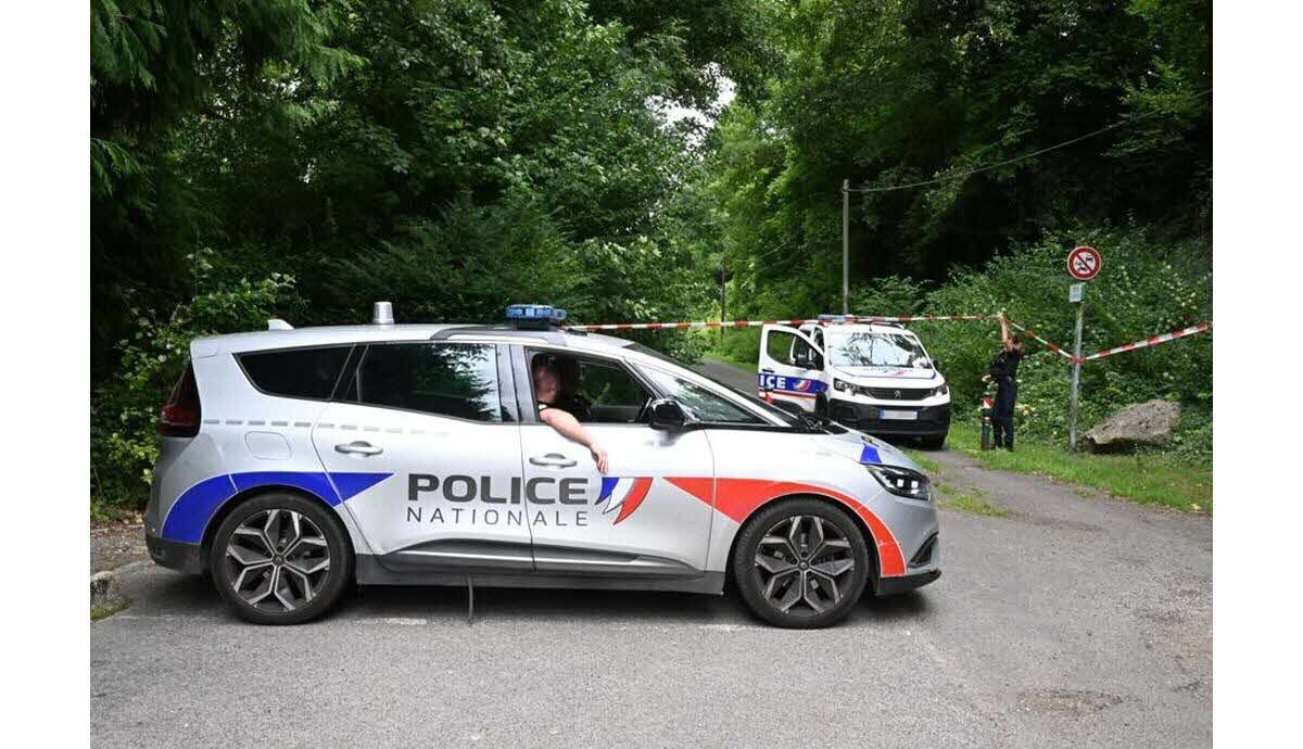 Le suspect de l'assassinat d'Amiens présenté en justice