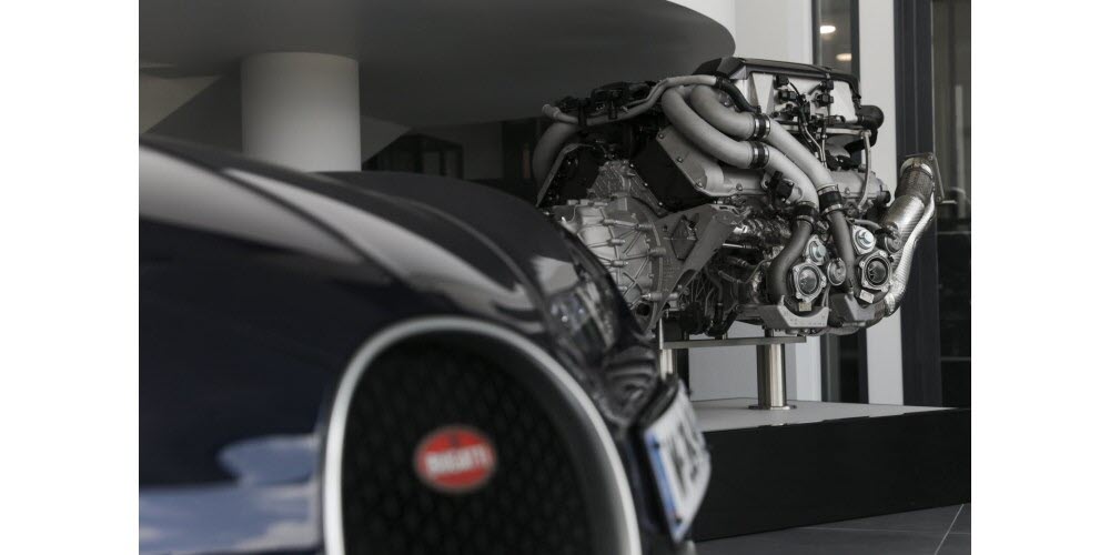 Un moteur W16 de Bugatti est une véritable oeuvre d'art... Photo Thomas Toussaint