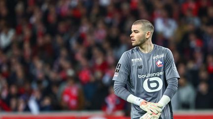 Lucas Chevalier lors du Derby du Nord face au RC Lens, le 30 mars 2025. (SAMEER AL-DOUMY / AFP)