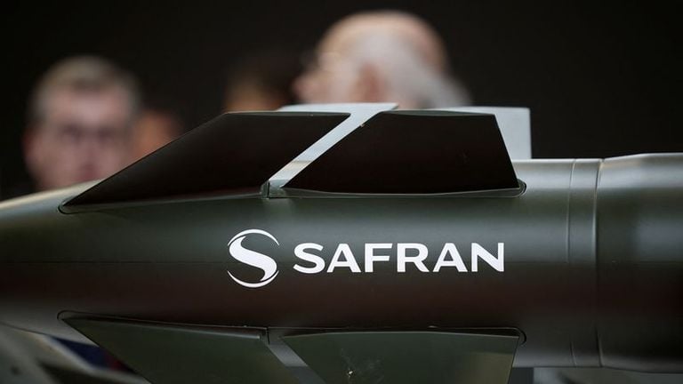 Avis d'analystes du jour : ça revalorise sur Eutelsat, Safran, Neste et Siemens Energy