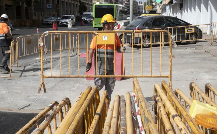 Travailleurs en plein soleil