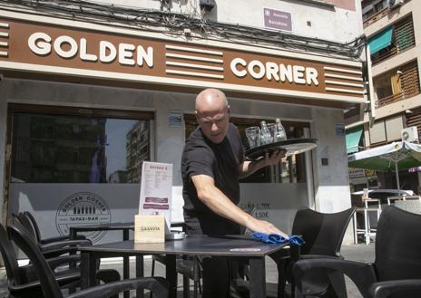 Travailleurs en plein soleil