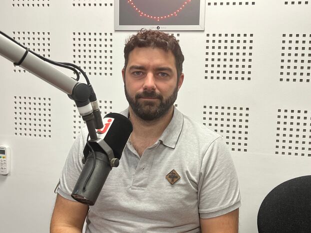 Benjamin Bonnevie, coordinateur de la fête de l'agriculture au sein des Jeunes Agricultures de l'Aube, veut nouer le dialogue avec le public sur les sujets qui fâchent. LP/Jonathan Sottas