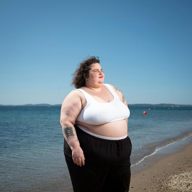 Barbara Butch, sur la plage de l’Ayguade, à Hyères (Var), le 28 juillet 2025.