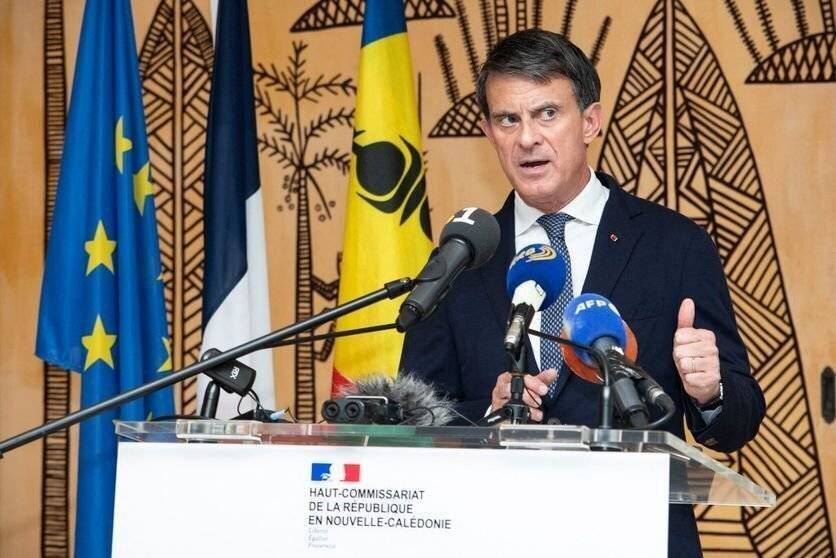 Le Ministre des Outre-mer Manuel Valls réunit la presse au Haut-commissariat à Nouméa