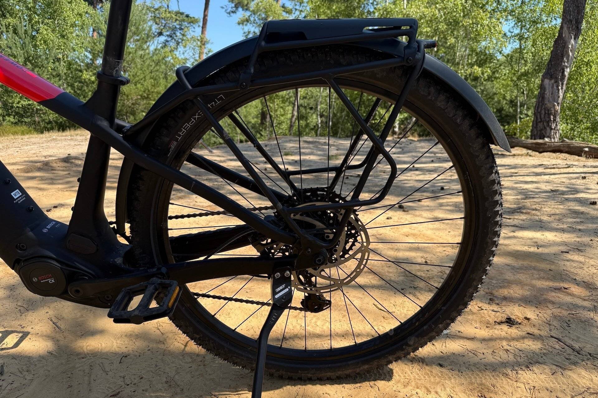 Porte-bagages et protections sur le Powerfly+ 4