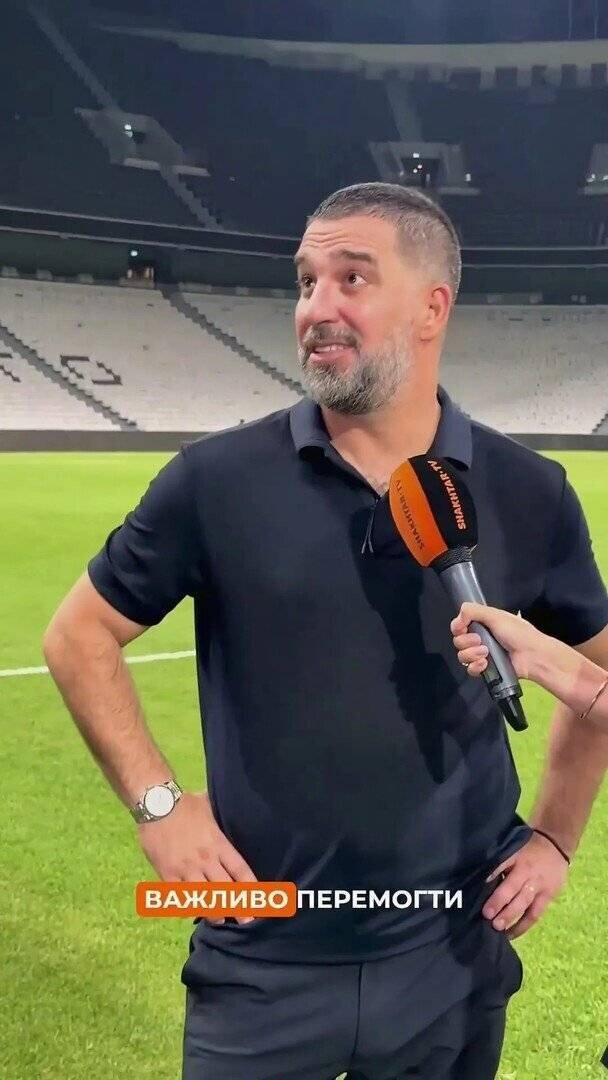 Arda Turan dans l’interview avec la journaliste