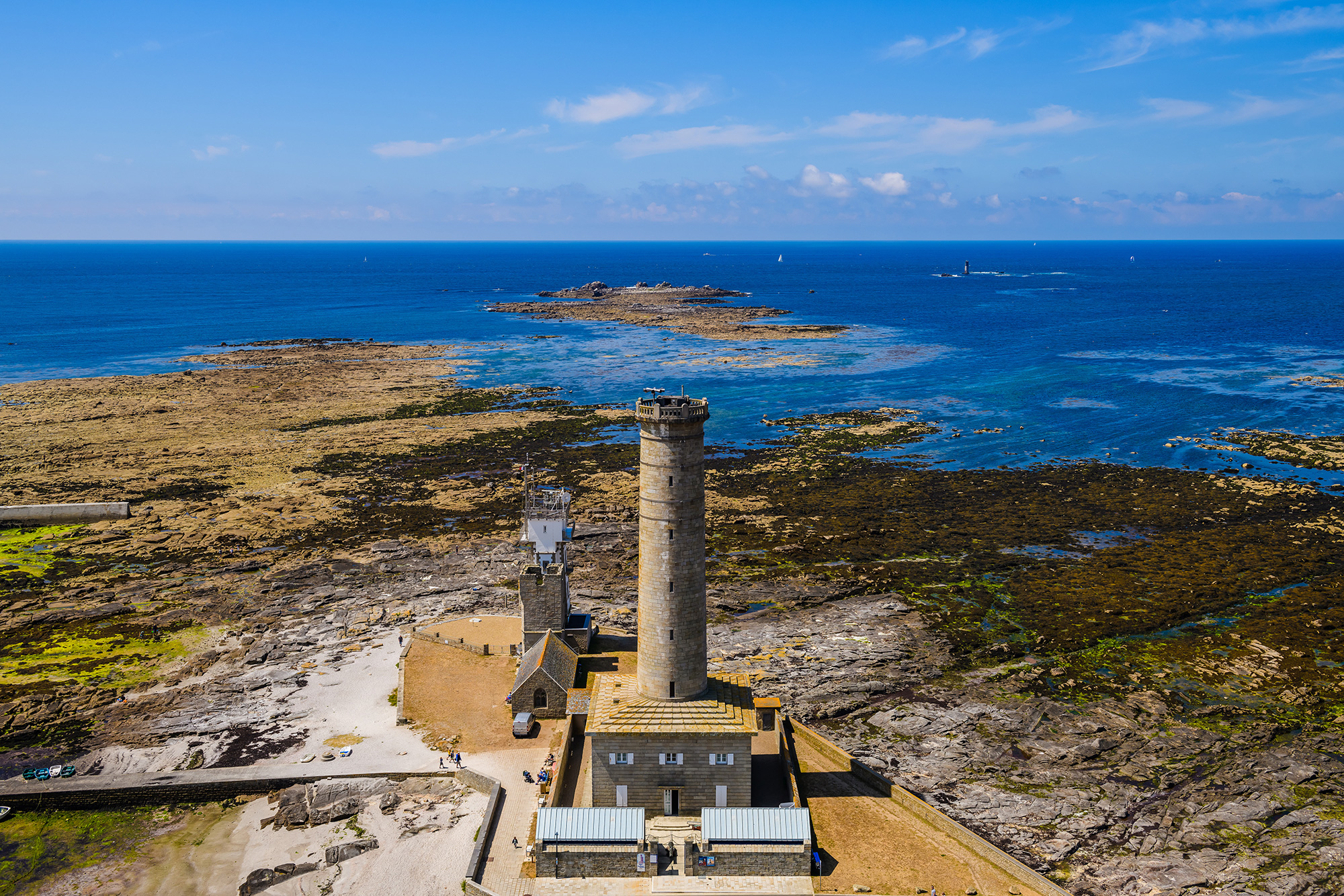 Pointe de Penmarc’h et phare d’Eckmühl, face à l'immensité