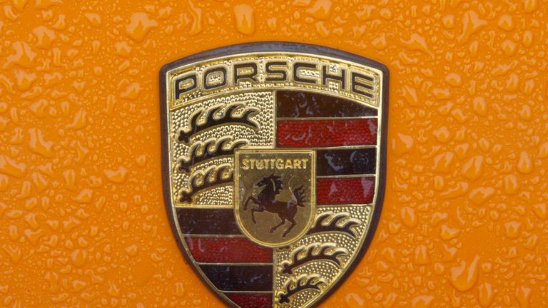 Porsche se voit dans la défense, camembert boursier et contexte économique
