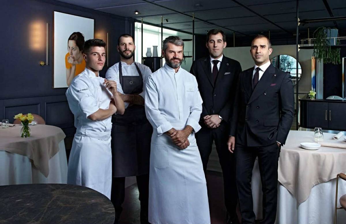 Enrico Bartolini et le personnel du Mudec à Milan