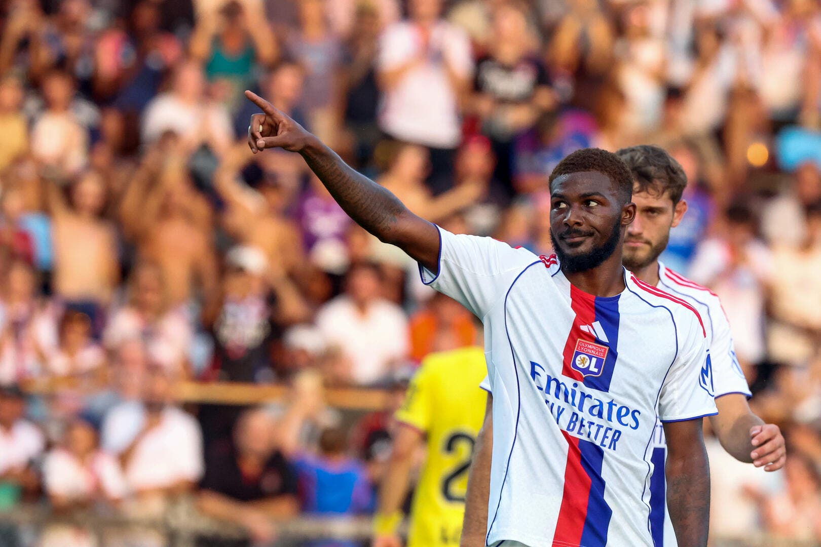 Ainsley Maitland-Niles sous le maillot de l'OL