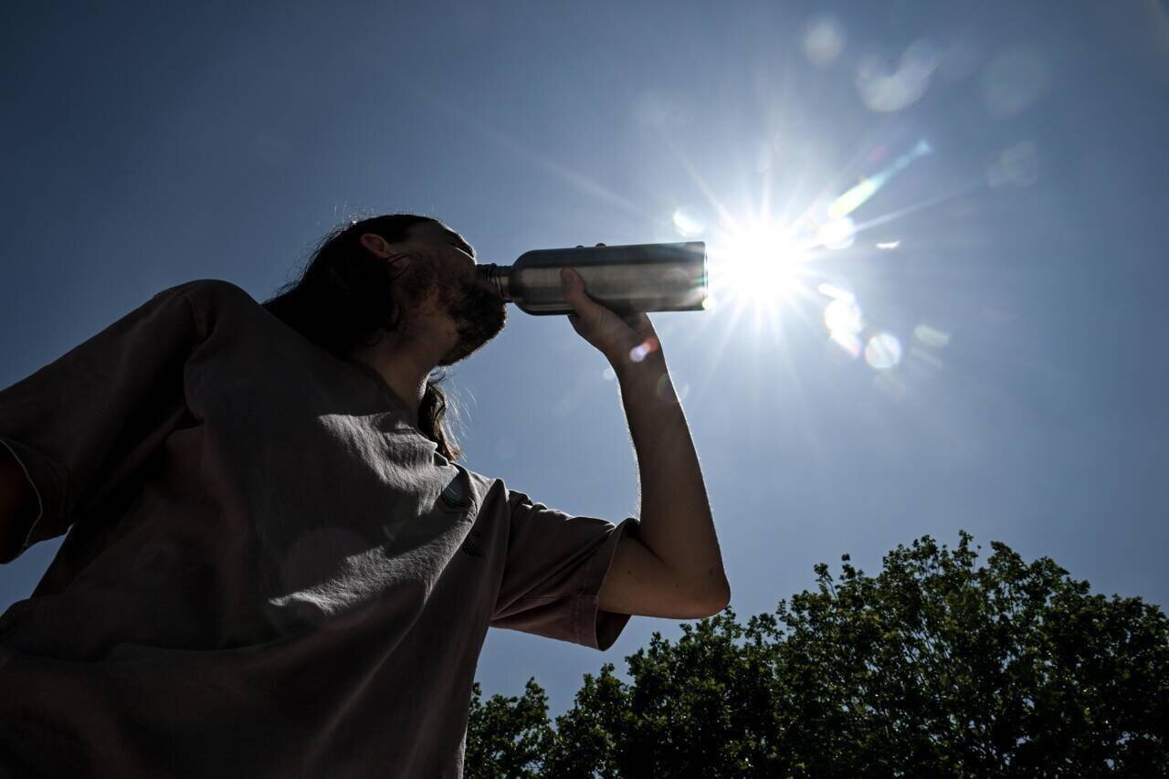 Températures caniculaires près de la Méditerranée et vallée de la Garonne