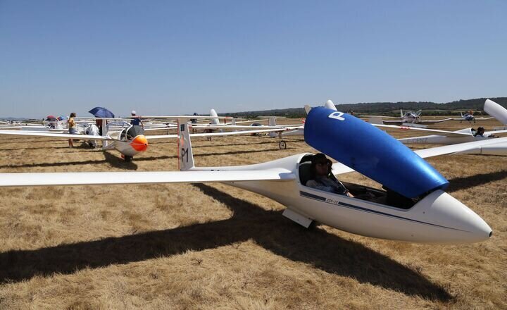 Vue générale de l’aérodrome Barcelonnette Saint-Pons et de la zone d’accident