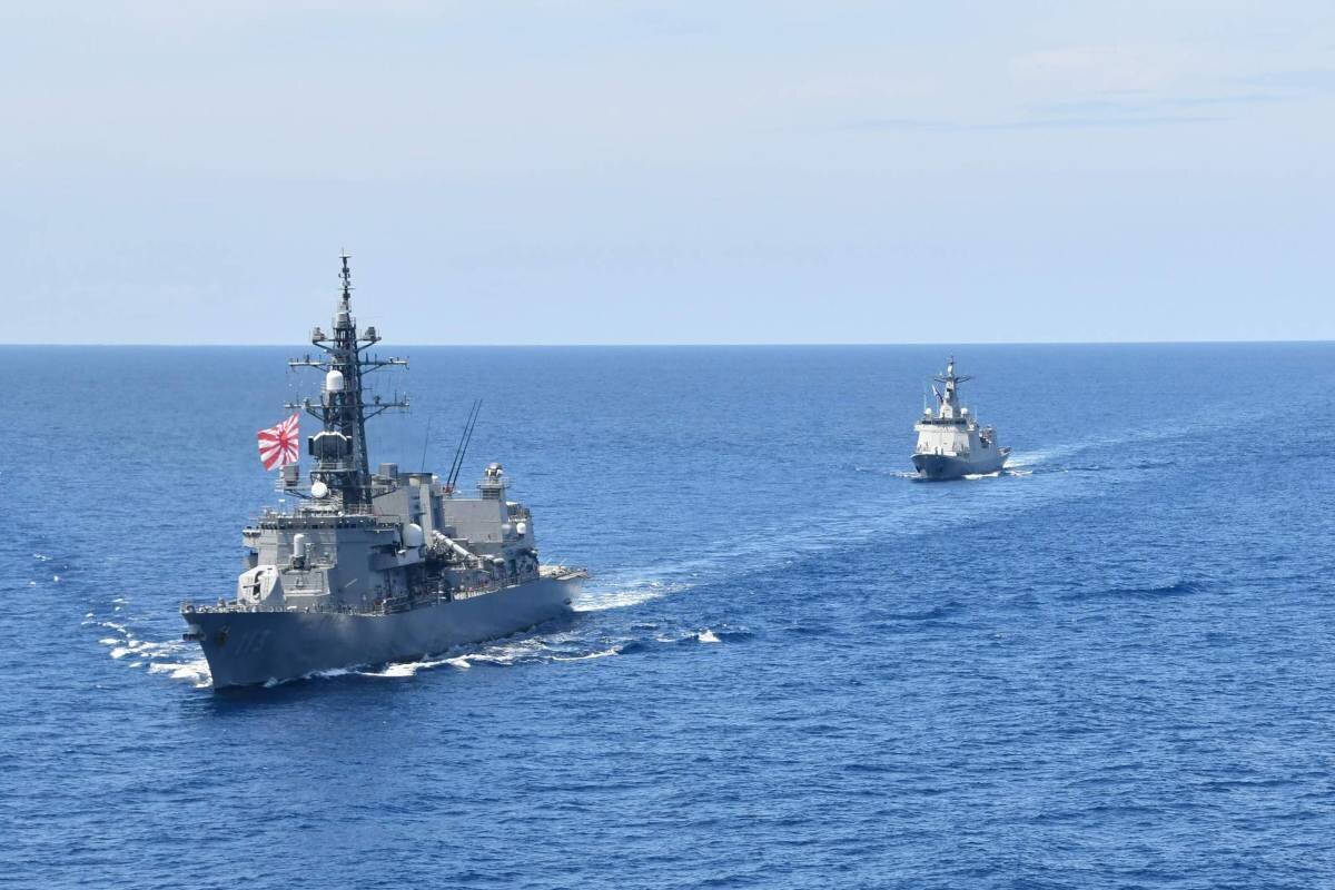 Navires et missiles japonais dans le Pacifique