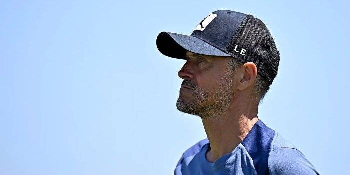 Luis Enrique lors d'une conférence de presse