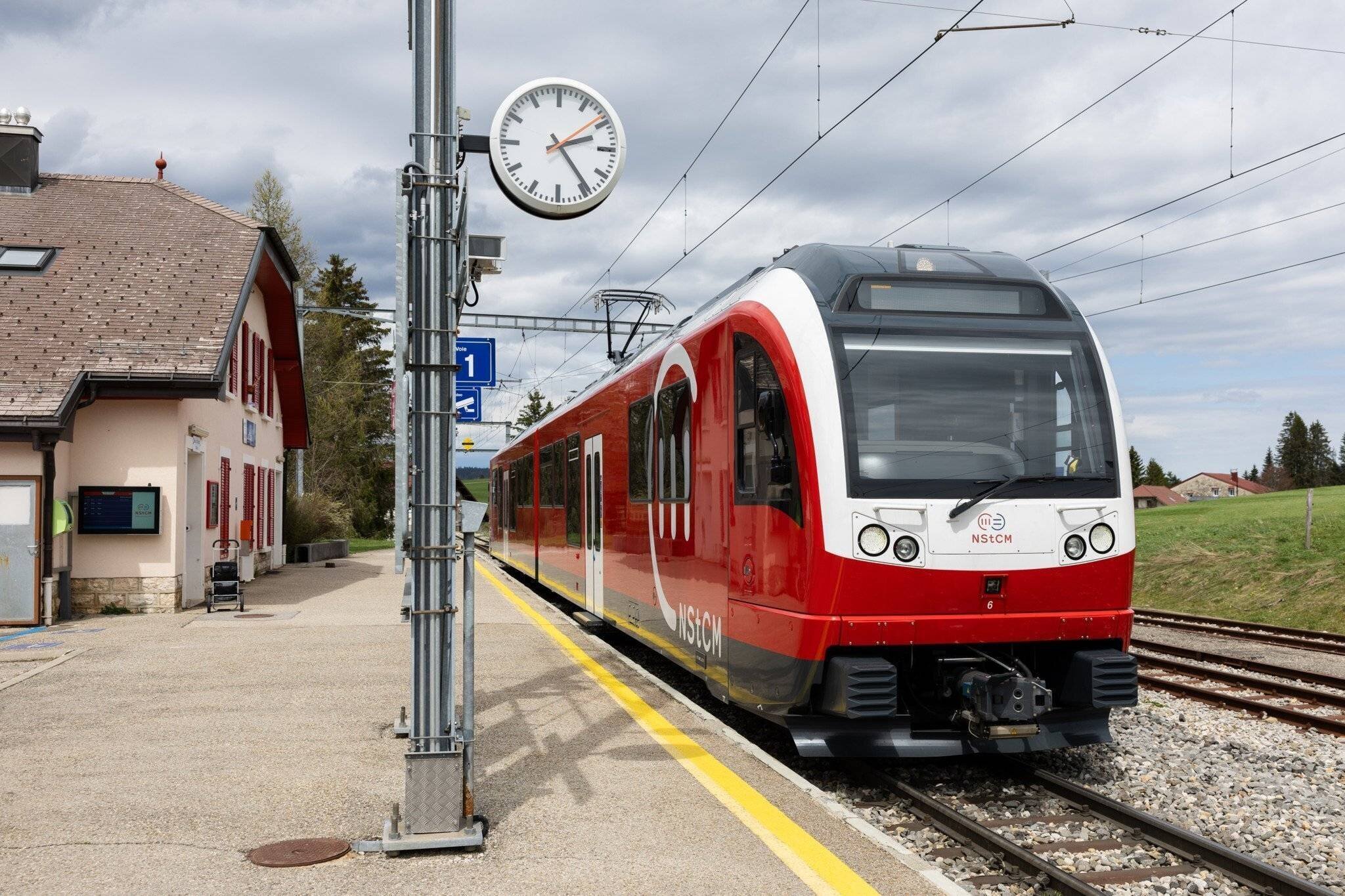 Train NStCM gare de la Cure en 2024