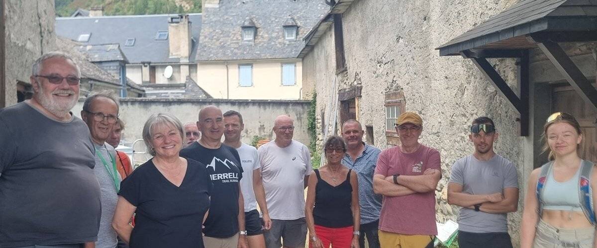 Coureurs et organisateurs lors du GRP à Vielle-Aure