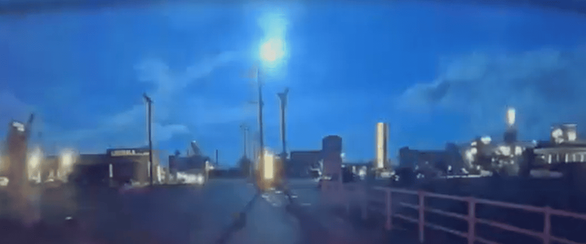 Vue din deu dans le ciel nocturne