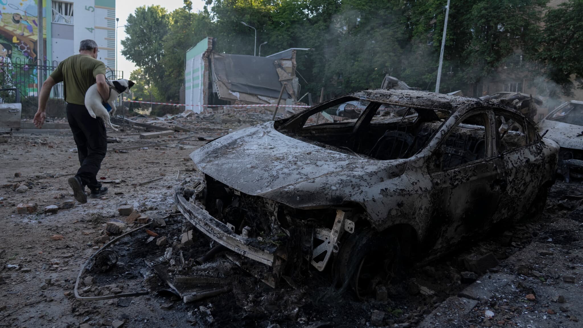 Vue des dégâts après une attaque de drones en Ukraine