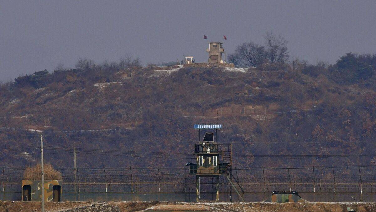 Vue frontalière entre la Corée du Nord et la Corée du Sud