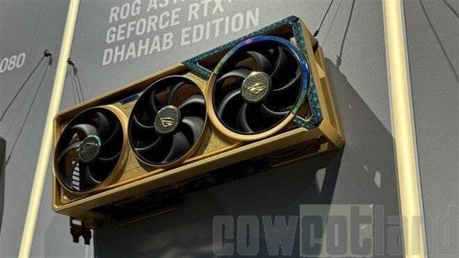 ASUS ROG Astral RTX 5090 Dhahab face