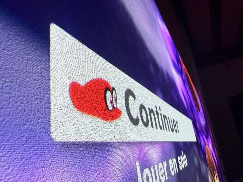 XGIMI Aura 2 proche du mur pour grand écran