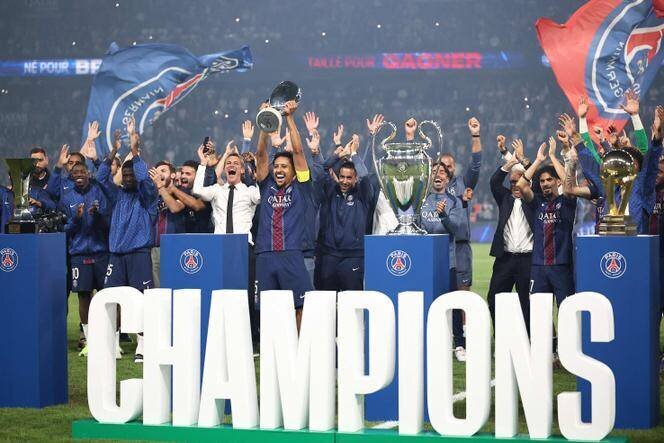 Marquinhos soulève la Supercoupe au Parc