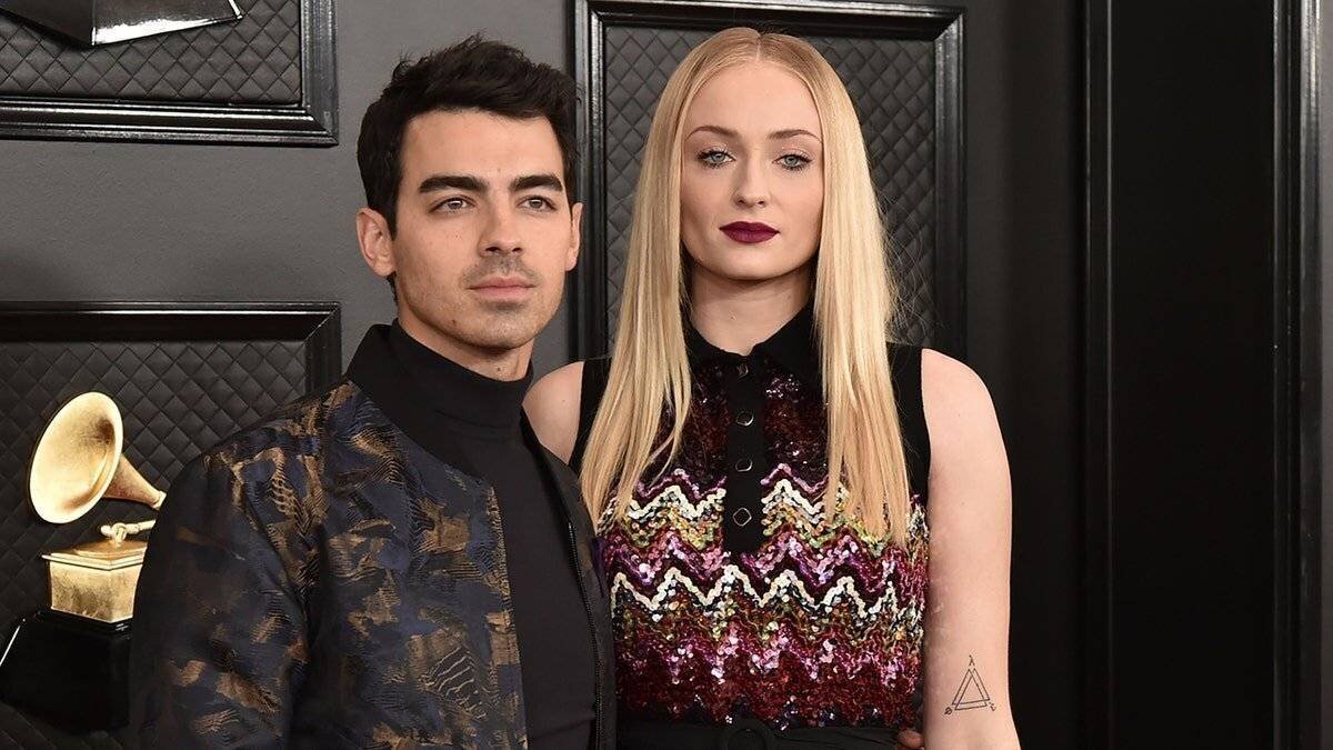 Joe Jonas et Sophie Turner tapis rouge
