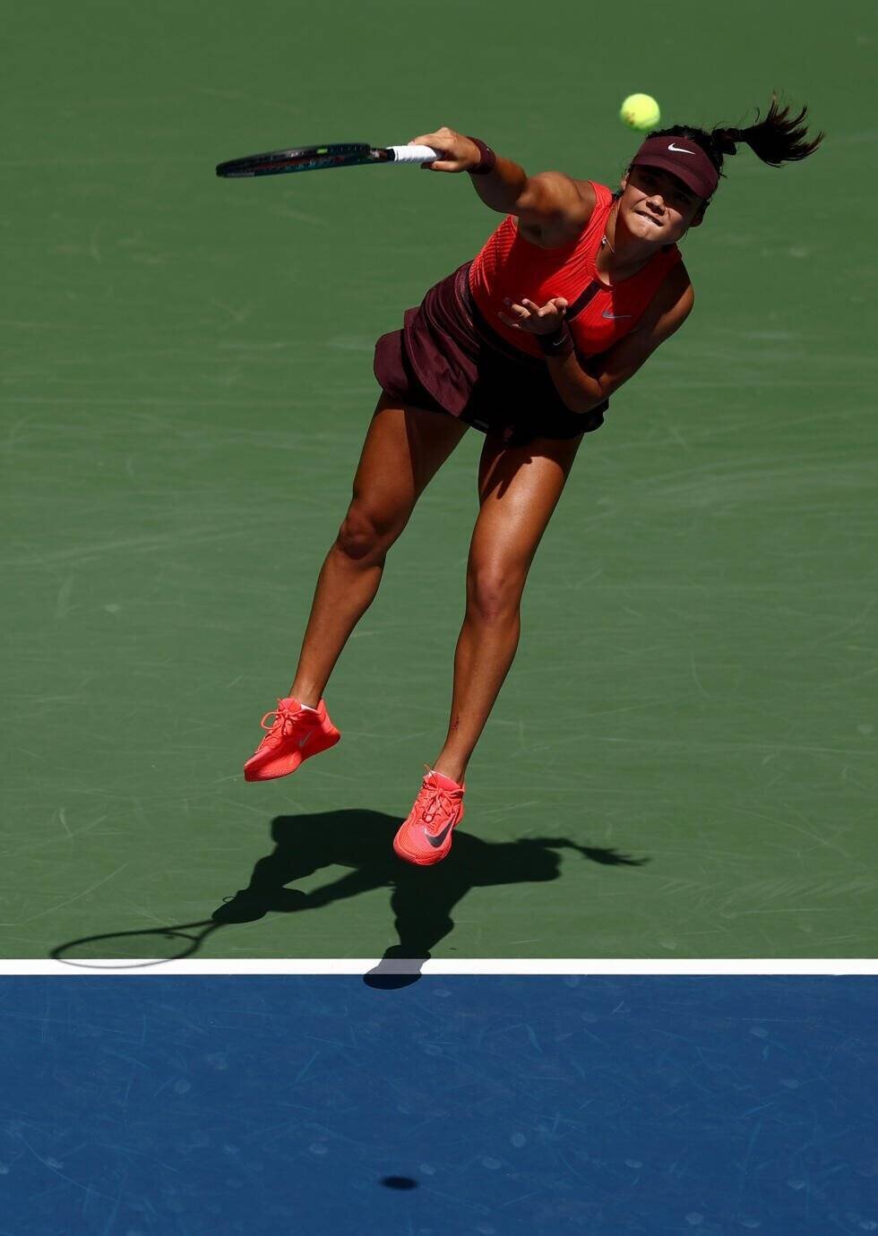 Emma Raducanu sur le court Louis-Armstrong