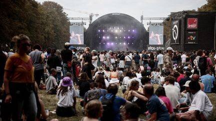 Festivaliers à Rock en Seine 2025, parc de Saint-Cloud