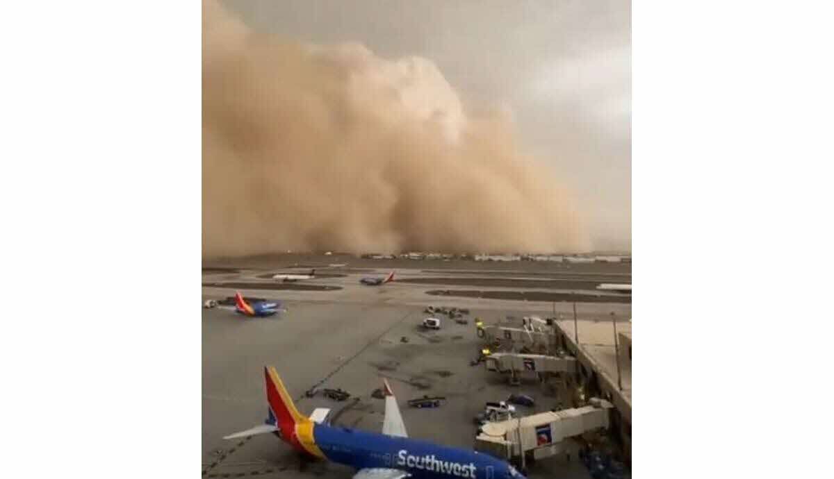 Mur de poussière sur Phoenix observé depuis le sol