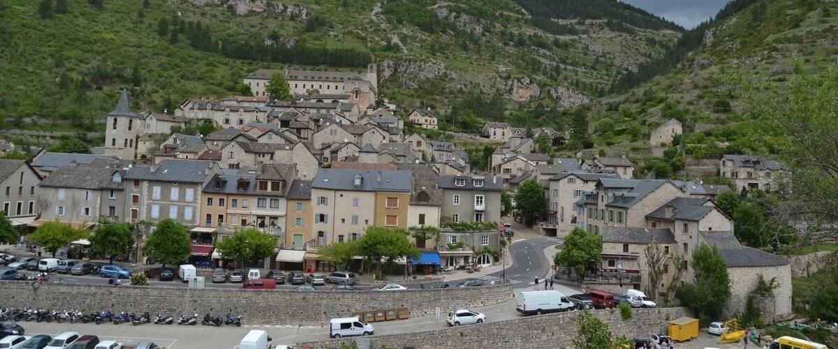 Visite guidée et murs en pierres sèches en Lozère