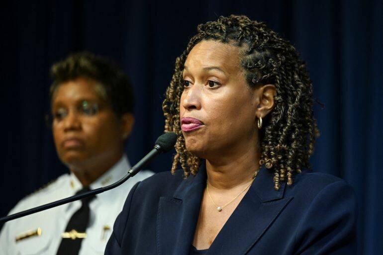 La maire de D.C. Muriel Bowser lors d'une conférence de presse