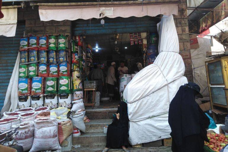 Affiche illustrant l'impact de la hausse des prix au Yémen