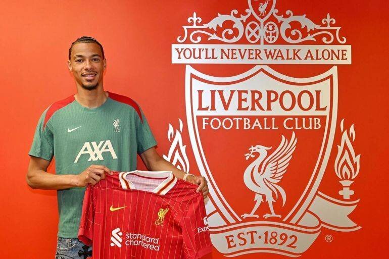 Liverpool a recruté l'attaquant Hugo Ekitike