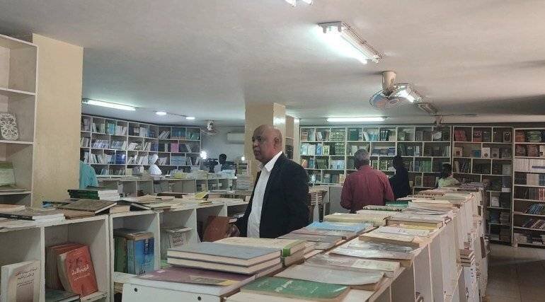 Façade et intérieur de la Dar Sudanese des livres à Khartoum