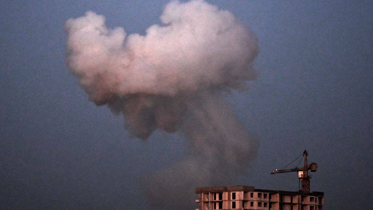 Vue d'ensemble des secours après l'attaque sur Kiev