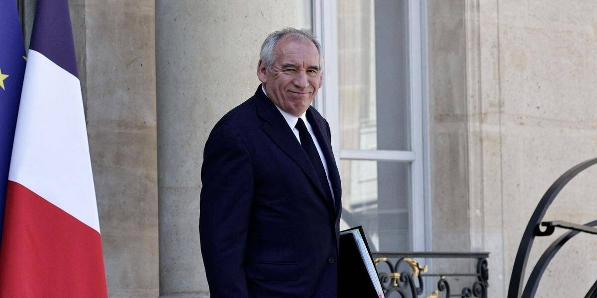 Bayrou devant le Medef à la REF