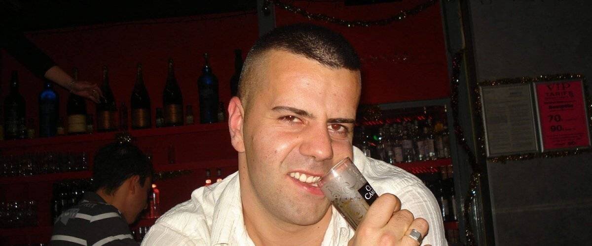 Nordahl Lelandais escorté par des agents pénitentiaires