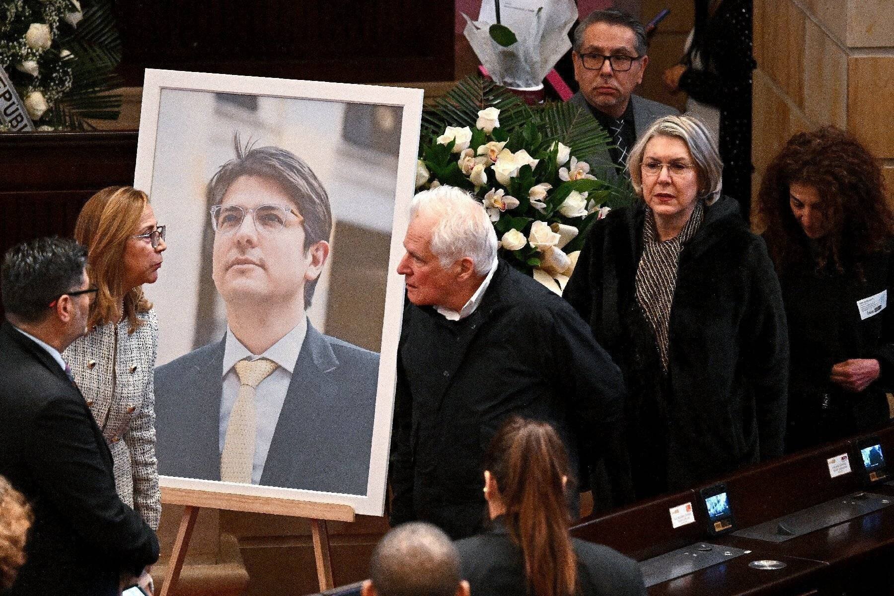Miguel Uribe Turbay lors d'un meeting à Bogota