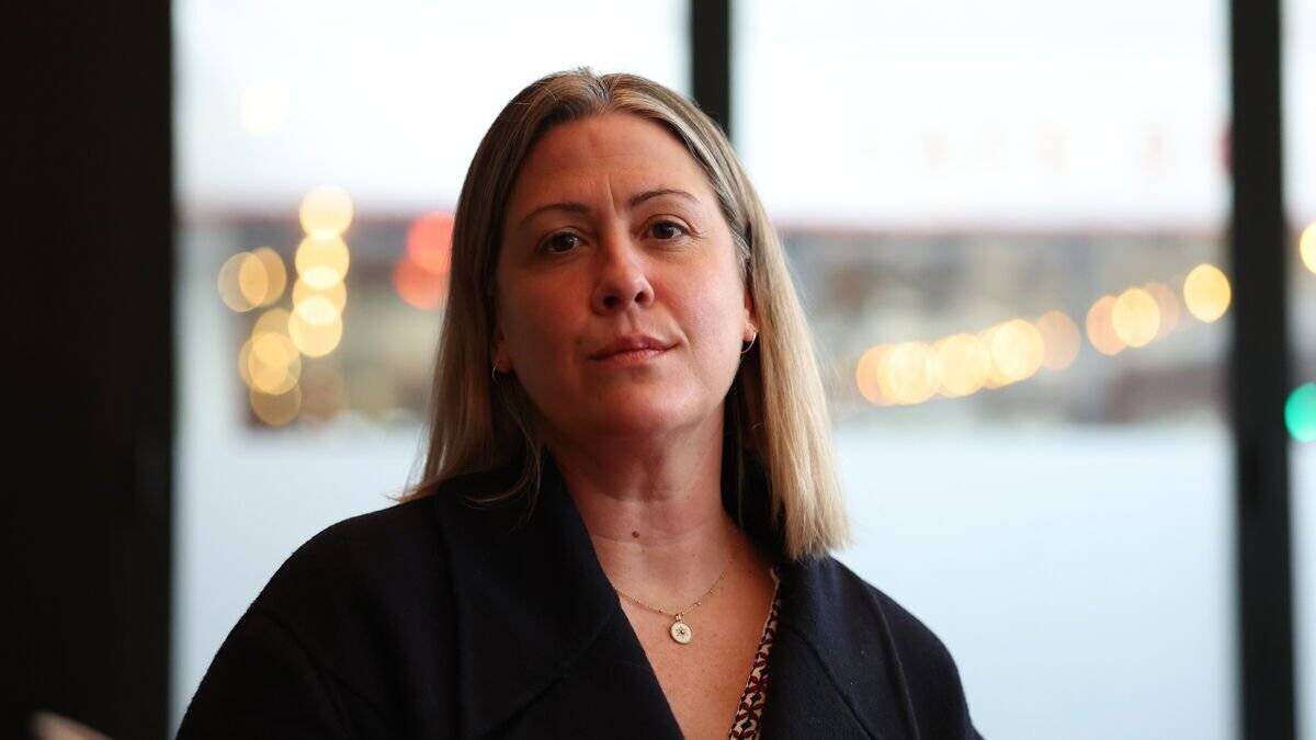 Caroline Darian lors d\u2019une interview